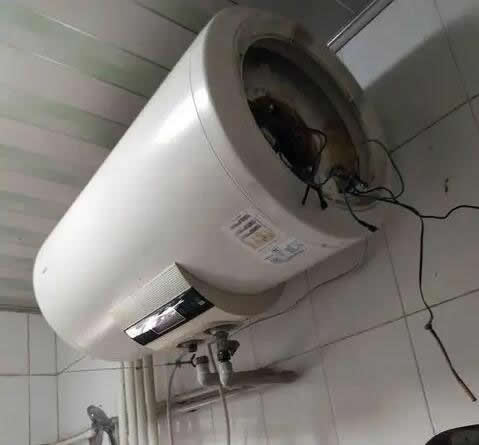 澳柯瑪熱水器拆開(kāi)清洗教程