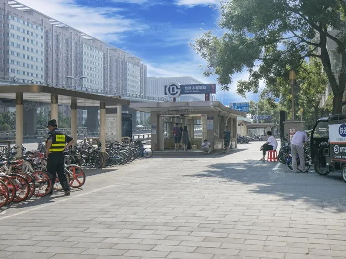 西城區(qū)南禮士路附近街道木樨地復(fù)興門外大街