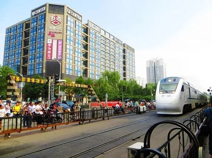 海淀區(qū)五道口附近街道及小區(qū)清洗熱水器