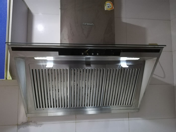 朝陽區(qū)清洗油煙機-北京專業(yè)上門清洗家用廚房抽油煙機